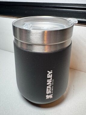 EUC Black Stanley 10 OZ Wine Tumbler